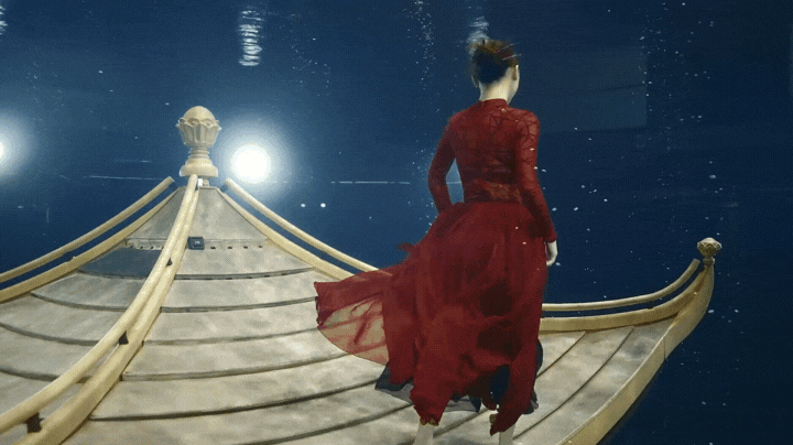 水下绝美演绎卷珠帘真是太惊艳了