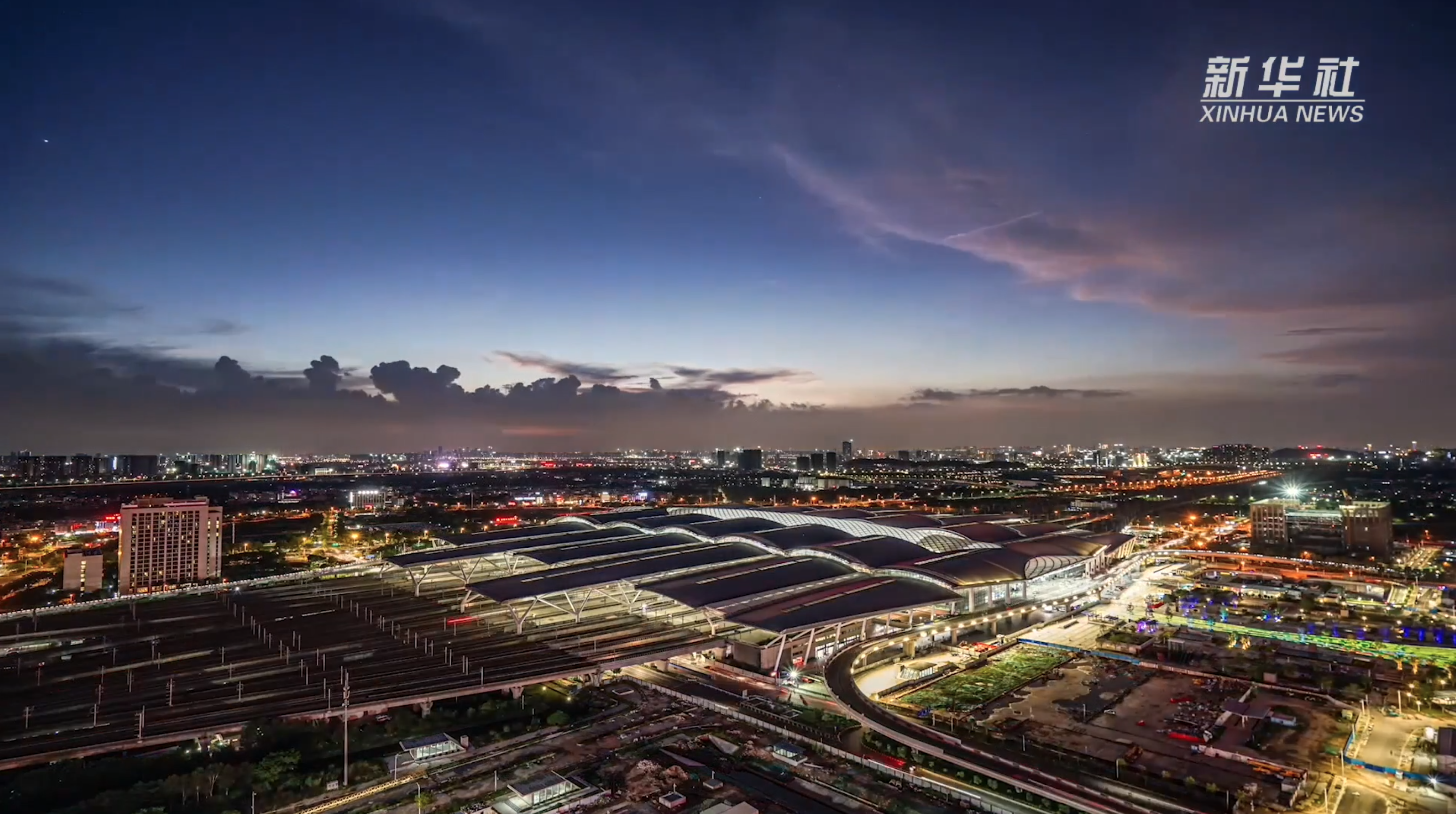 广州南站夜景图图片