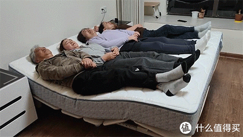 电动床垫怎么安装躺平已经过时了，现在流行的是躺不平，喜临门白骑士智能床让自定义睡眠成为可能_https://www.jmylbn.com_新闻资讯_第14张