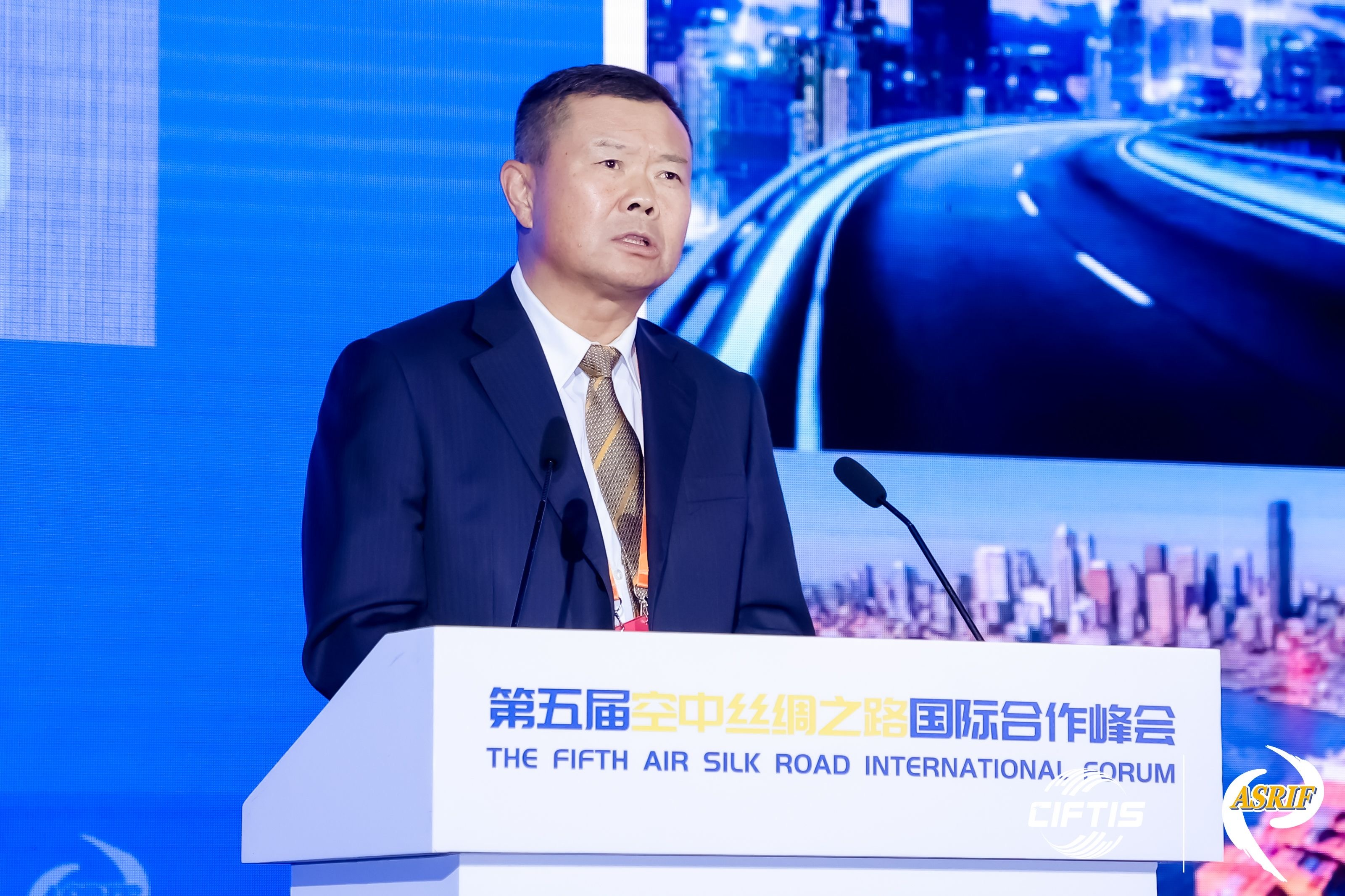 中国民用航空局原副局长李健 图片来源:主办方供图