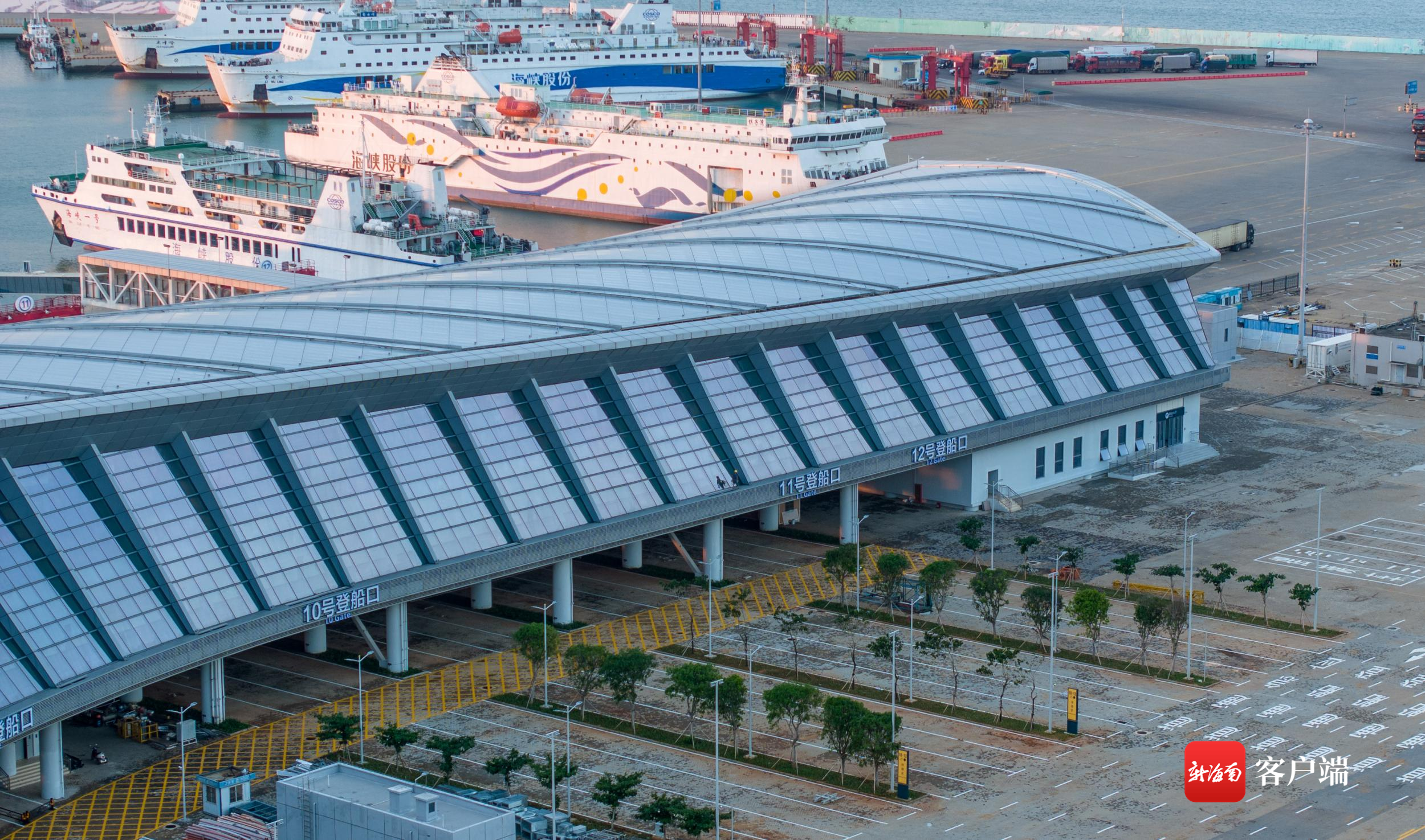 图为车辆登船口.记者 刘洋摄