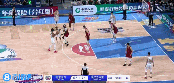 开挂了！小巴里
