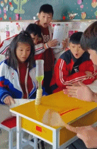 确实挺哇塞的gif搞笑图片