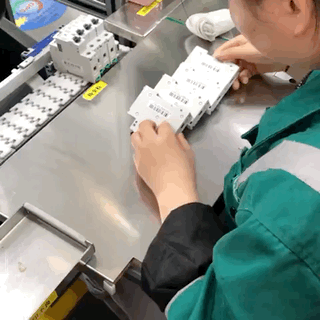 技术娴熟-搞笑gif动态图片 - izike-izike